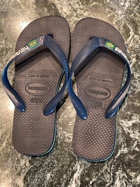 Navy Havaianas with Brazil Flag Size 5-6 (35-36)